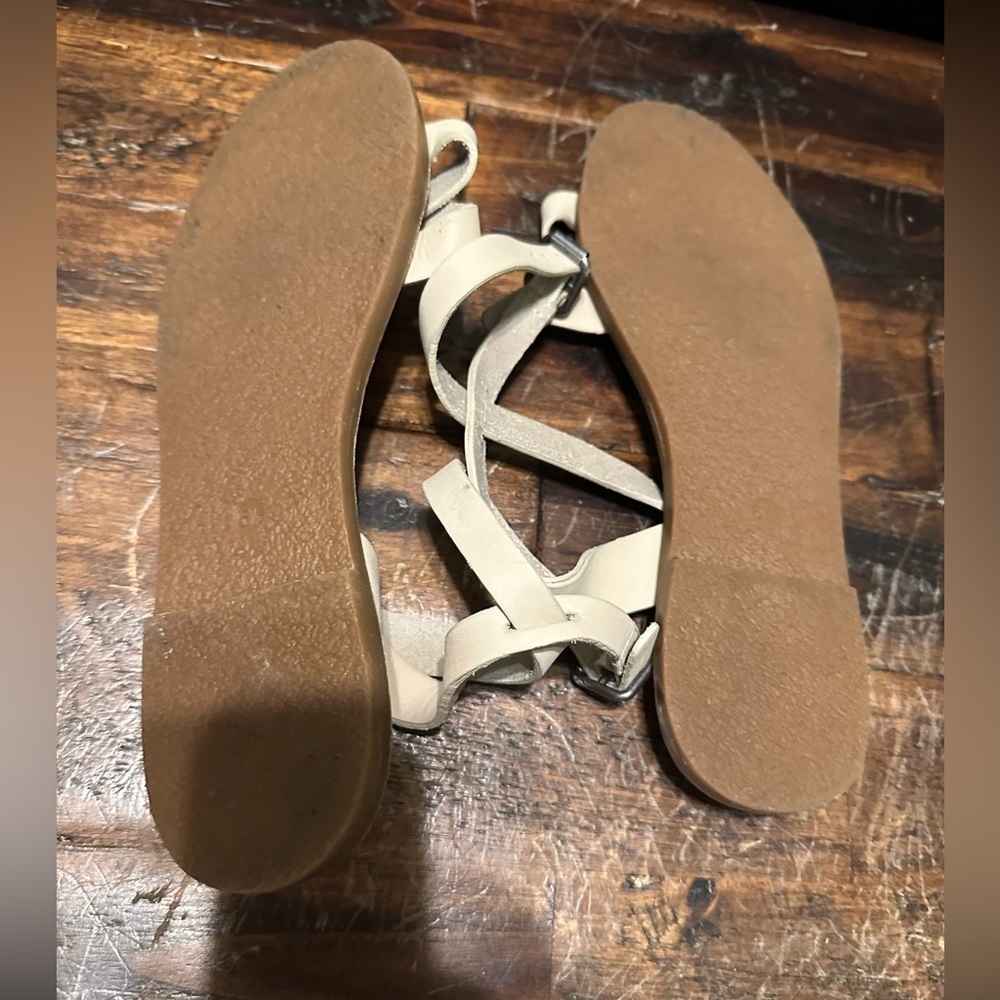 Women’s Madewell Flats Sandals tan cream off-white size 6.5 EUC - Picture 3 of 3